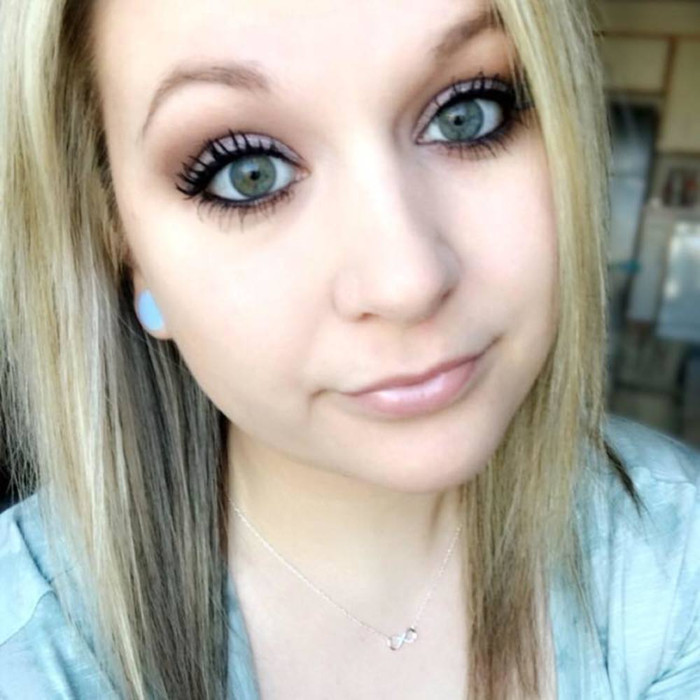 Meet your Posher, Brea